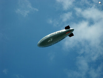 Bild: Zeppelin über Essen