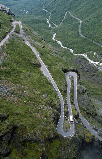 Bild: Serpentinen in Norwegen