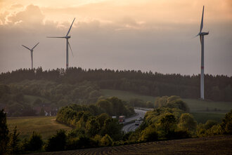 Bild: Autobahn A45, Windkraftanlagen