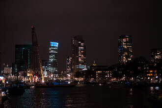 Bild: Rotterdam (Niederlande): Großstadt in der Nacht