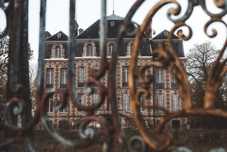 Bild: Altes Herrschaftshaus in Frankreich, kleines Schloss