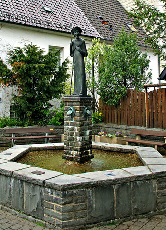 Bild: Brunnen in Breckerfeld: Jacobus, der Pilgerer 