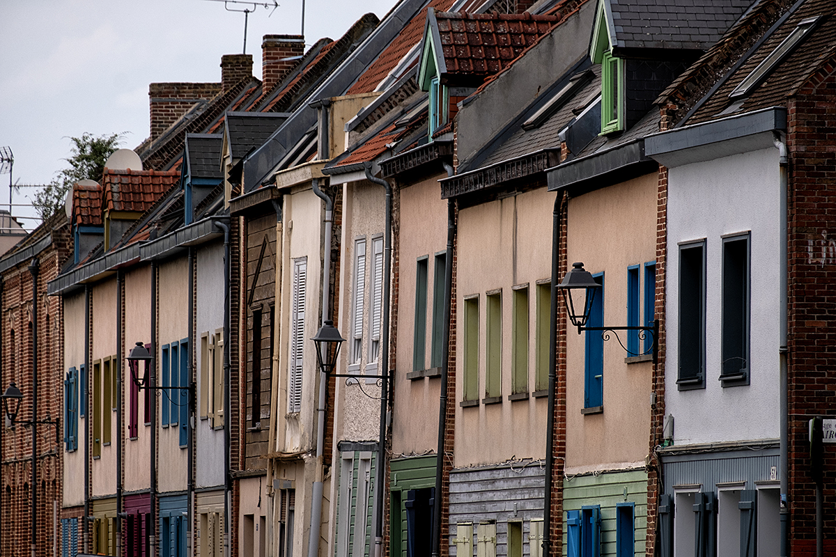 Bild: Hausfassaden in Amiens (Stadt in Frankreich)