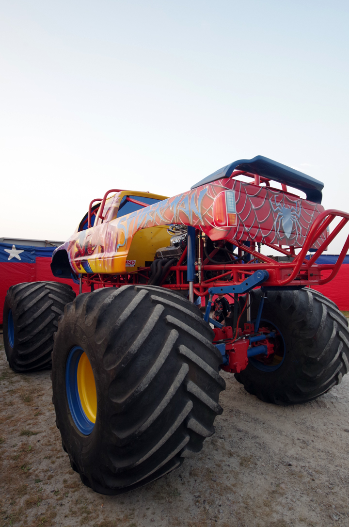 Bild: Monstertruck - find-das-bild.de