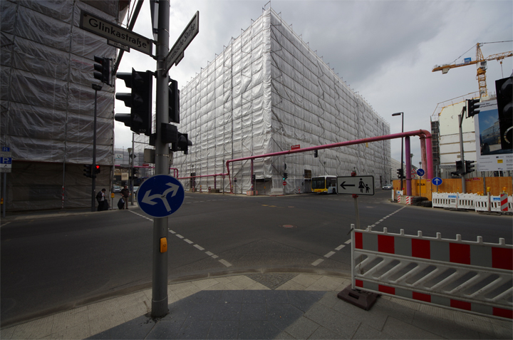Bild: Verkehrskreuzung in Berlin