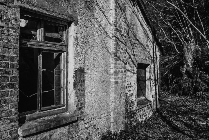 Bild: Abbruchreifes Wohnhaus