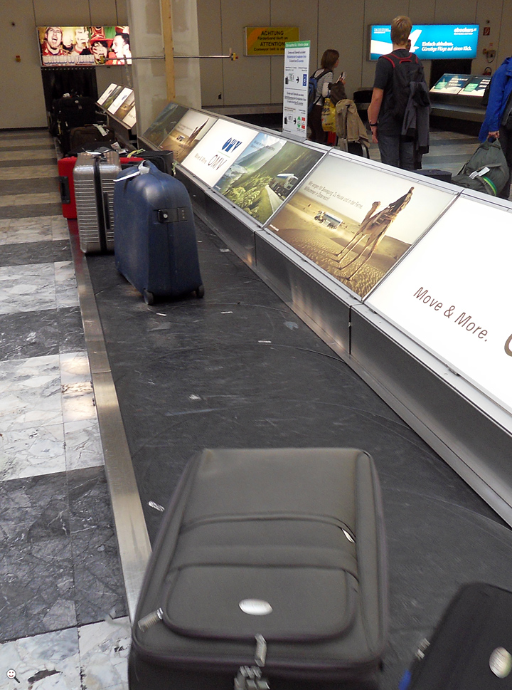 Bild: Flughafen (Wien): Gepäckband