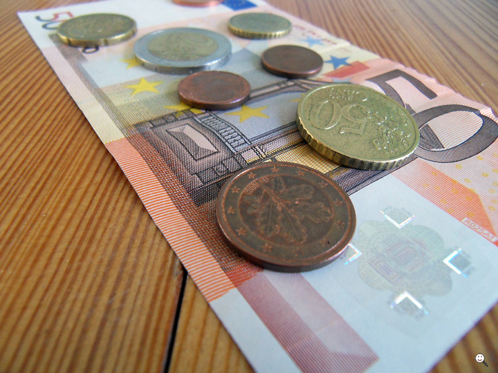 Bild: Geld: Schein und Geldstücke